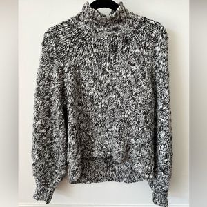 ABERCROMBIE & FITCH SWEATER